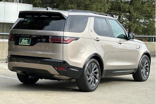 2023 Land Rover Discovery P360 S R-Dynamic