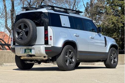 2024 Land Rover Defender P300