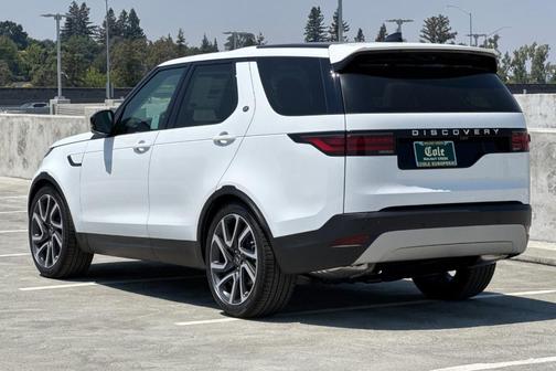 2025 Land Rover Discovery P300 S