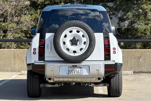2025 Land Rover Defender P300