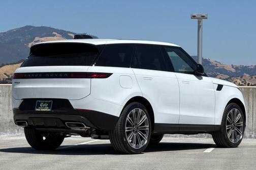 2025 Land Rover Range Rover Sport P360 SE