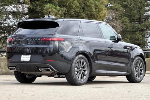 2026 Land Rover Range Rover Sport SE