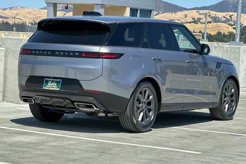 2025 Land Rover Range Rover Sport P360 SE