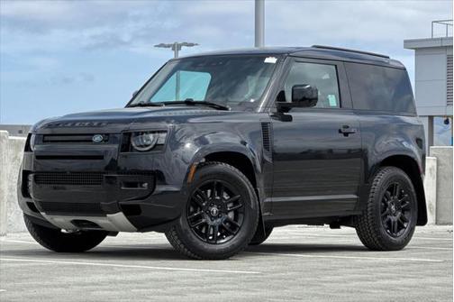 2025 Land Rover Defender P400 X-Dynamic SE