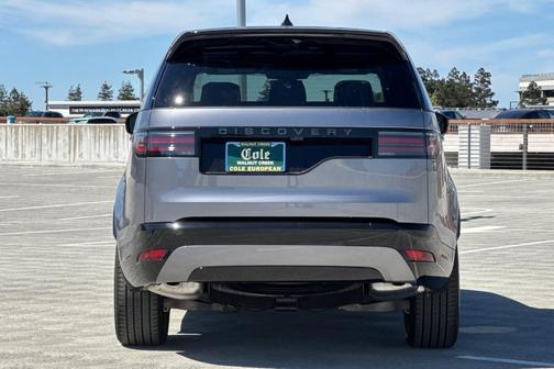2025 Land Rover Discovery P360 Dynamic SE