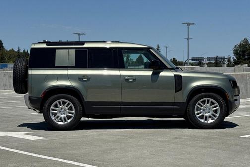 2025 Land Rover Defender P300