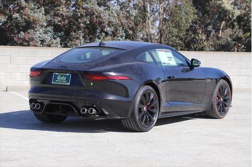 2022 Jaguar F-TYPE R