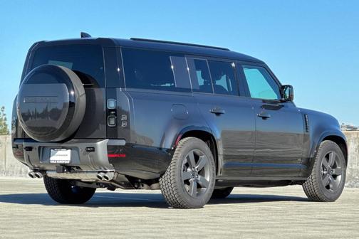 2026 Land Rover Defender 