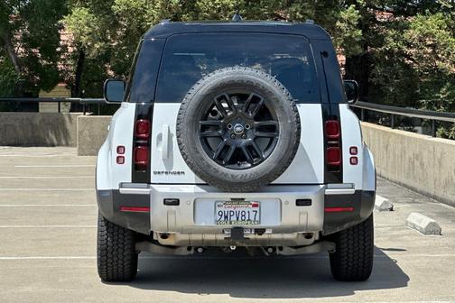 Fuji White 2025 Land Rover Defender P300 S
