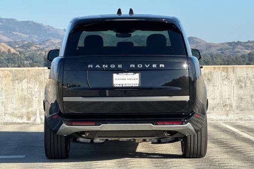 2025 Land Rover Range Rover P400 SE