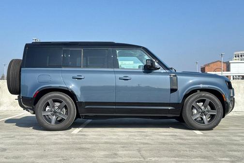 2026 Land Rover Defender P400 X-Dynamic SE