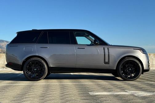 2025 Land Rover Range Rover P400 SE 7 Seat