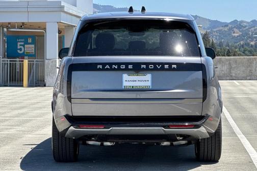 Eiger Grey 2026 Land Rover Range Rover P400 SE 7 Seat