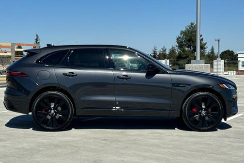 2025 Jaguar F-PACE P400 R-Dynamic S