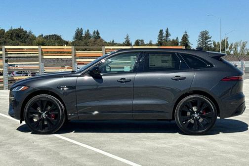 2025 Jaguar F-PACE P400 R-Dynamic S