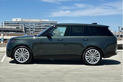 2025 Land Rover Range Rover P530 SE