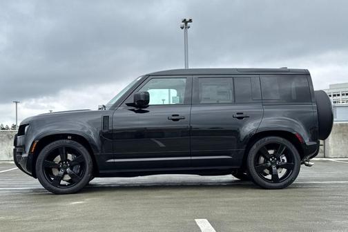 2026 Land Rover Defender 110 X-Dynamic SE