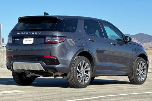 2025 Land Rover Discovery Sport S