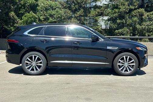 2024 Jaguar F-PACE P250 R-Dynamic S