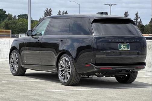 2025 Land Rover Range Rover P530 SE 7 Seat