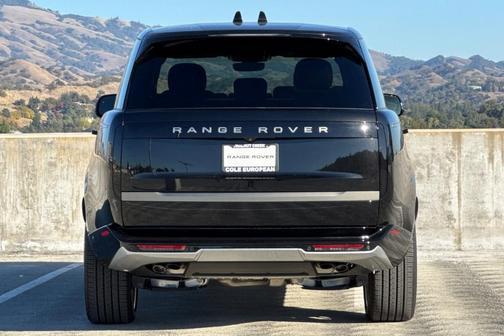 2025 Land Rover Range Rover P530 SE 7 Seat