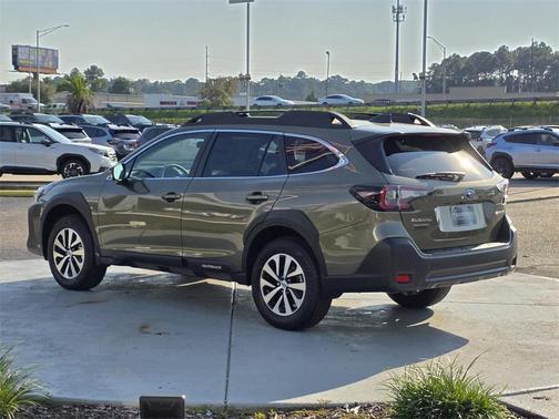 2025 Subaru Outback Premium