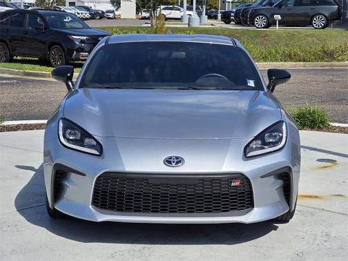 2024 Toyota GR86 Premium