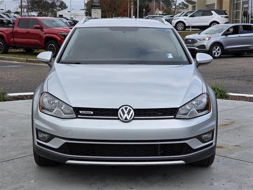 2017 Volkswagen Golf Alltrack TSI SE