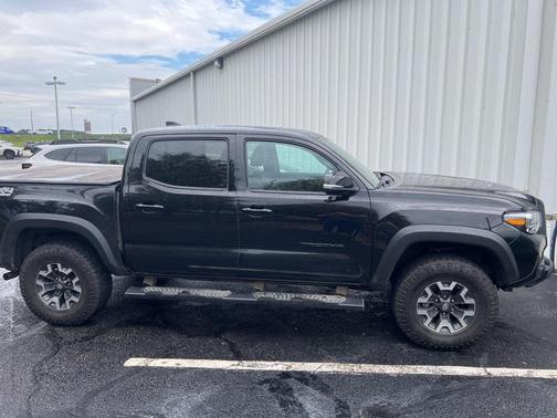 2023 Toyota Tacoma TRD Off-Road