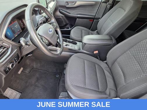 Silver Metallic 2024 Ford Escape Active