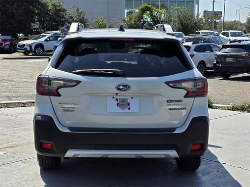 2024 Subaru Outback Touring XT