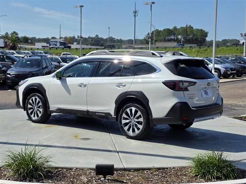 2024 Subaru Outback Touring XT