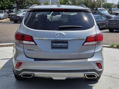 2018 Hyundai SANTA FE SE