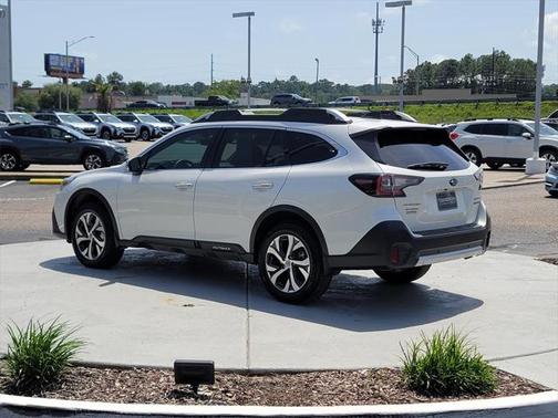 2022 Subaru Outback Touring XT
