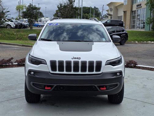 Bright White Clearcoat 2019 Jeep Cherokee Trailhawk Elite