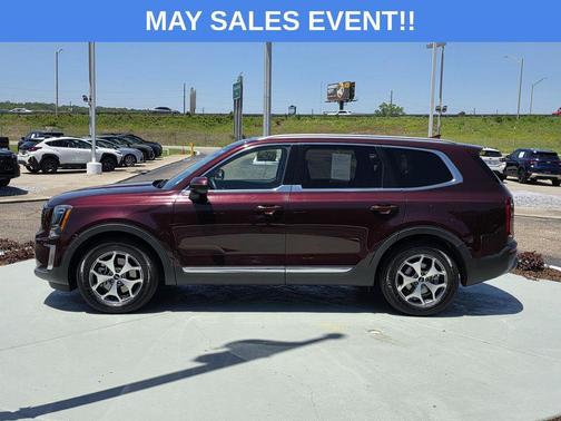 Sangria 2022 Kia Telluride EX