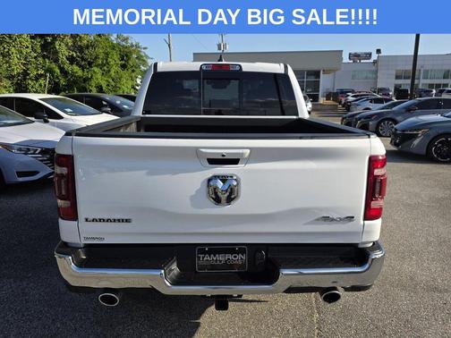 Bright White Clearcoat 2023 RAM 1500 Laramie