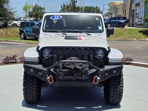 Bright White Clearcoat 2021 Jeep Gladiator Willys 4x4
