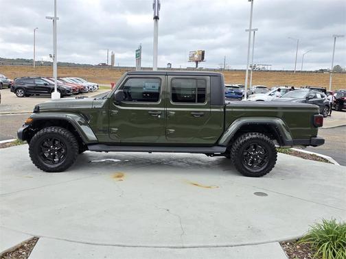 2023 Jeep Gladiator Willys 4x4