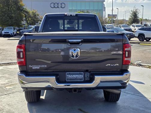 2020 RAM 2500 Laramie Crew Cab 4X4 8' Box
