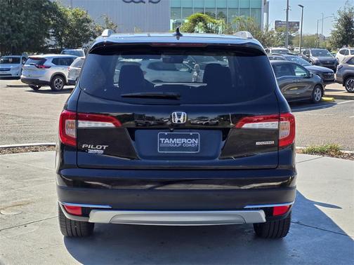 2020 Honda Pilot Touring 8-Passenger