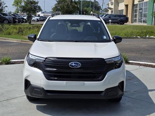 2025 Subaru Forester Base