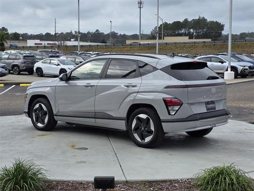 2024 Hyundai KONA EV SEL