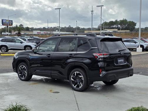 2025 Subaru Forester Hybrid Premium