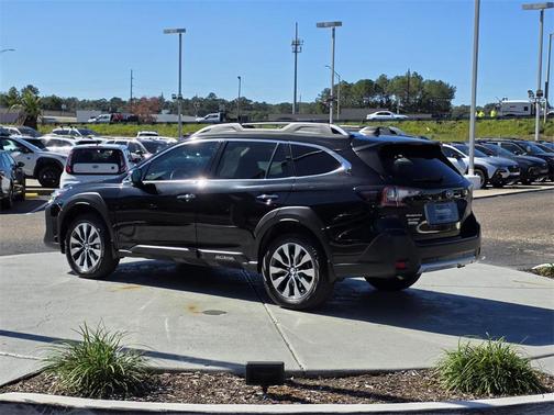 2023 Subaru Outback Touring XT