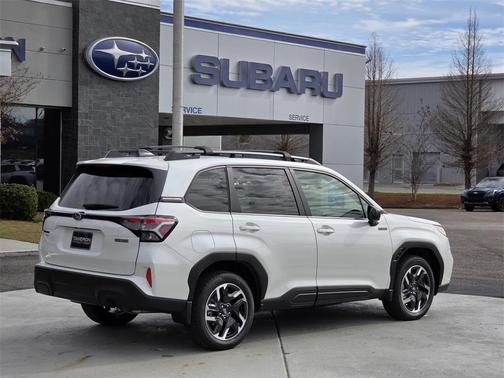 2025 Subaru Forester Hybrid Premium
