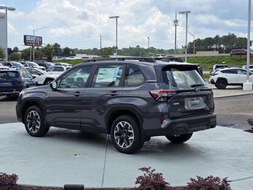 Magnetite Gray Metallic 2026 Subaru Forester Base