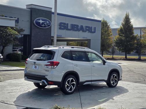 2023 Subaru Forester Touring