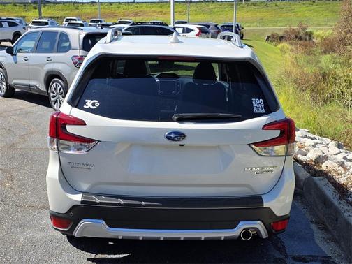 2023 Subaru Forester Touring
