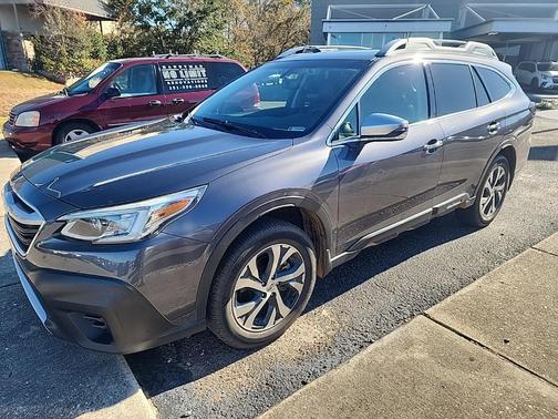 2022 Subaru Outback Touring